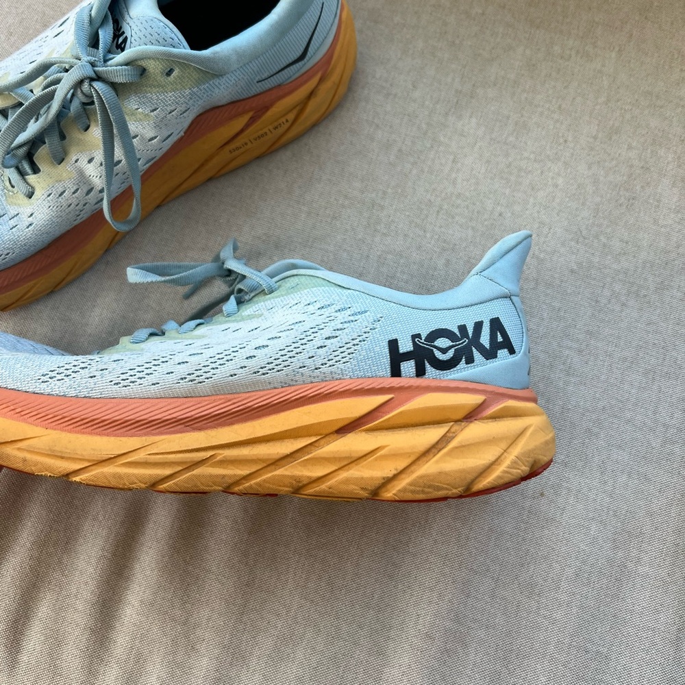 Hoka Women's Clifton 8 Size 10 - Picture 2 of 10